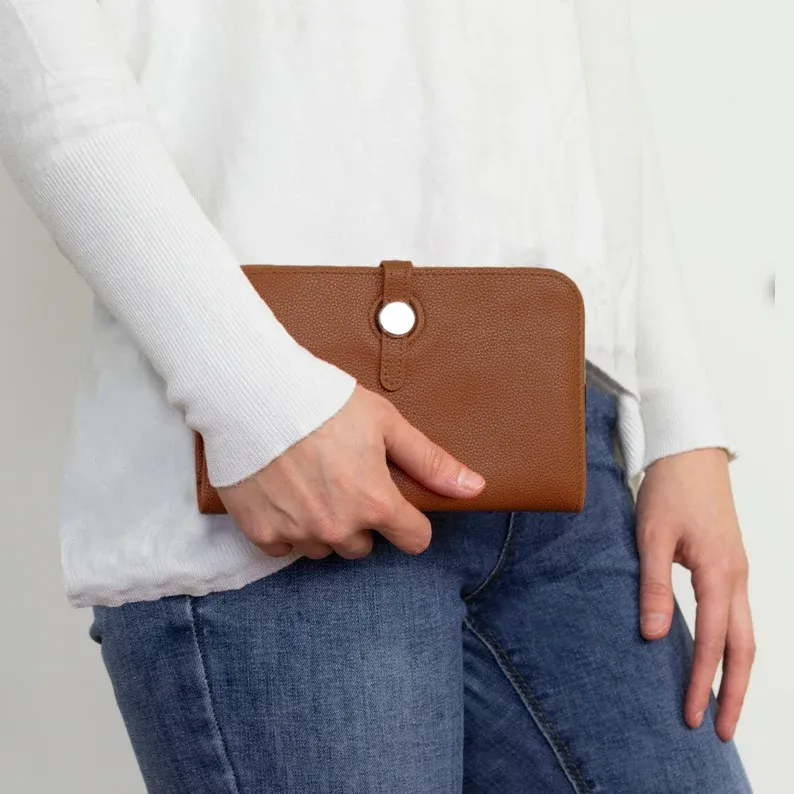 PLUSHH Women’s Luxury Leather-Look Wallet - 18 cm Organizer / محفظة نسائية فاخرة من PLUSHH بتصميم جلدي أنيق وحجم 18 سم