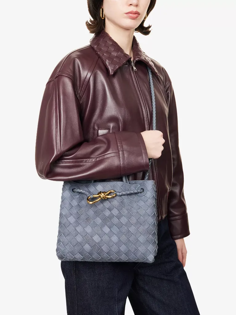 PLUSHH Women’s Casual Woven Handbag - 24 cm Luxury Chic / شنطة كاجوال نسائية فاخرة من PLUSHH بتصميم مضفر وحجم 24 سم